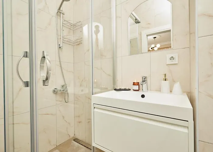 公寓 Stunning 3br 3bathroom 3ac Near Metro D1 伊斯坦布尔