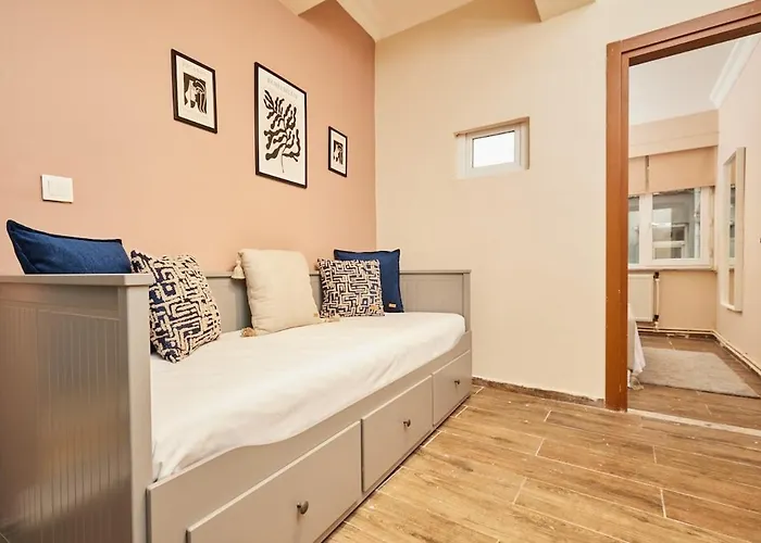 Stunning 3br 3bathroom 3ac Near Metro D1 伊斯坦布尔