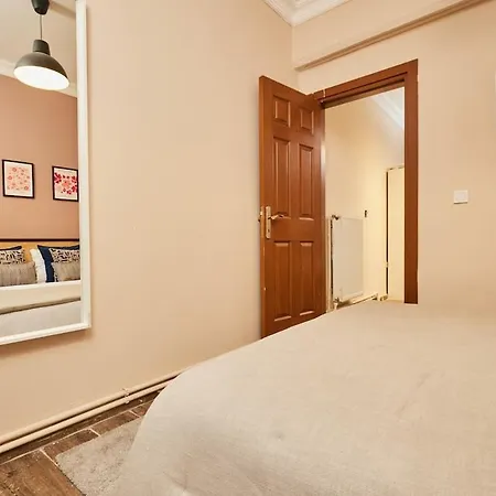Stunning 3br 3bathroom 3ac Near Metro D1